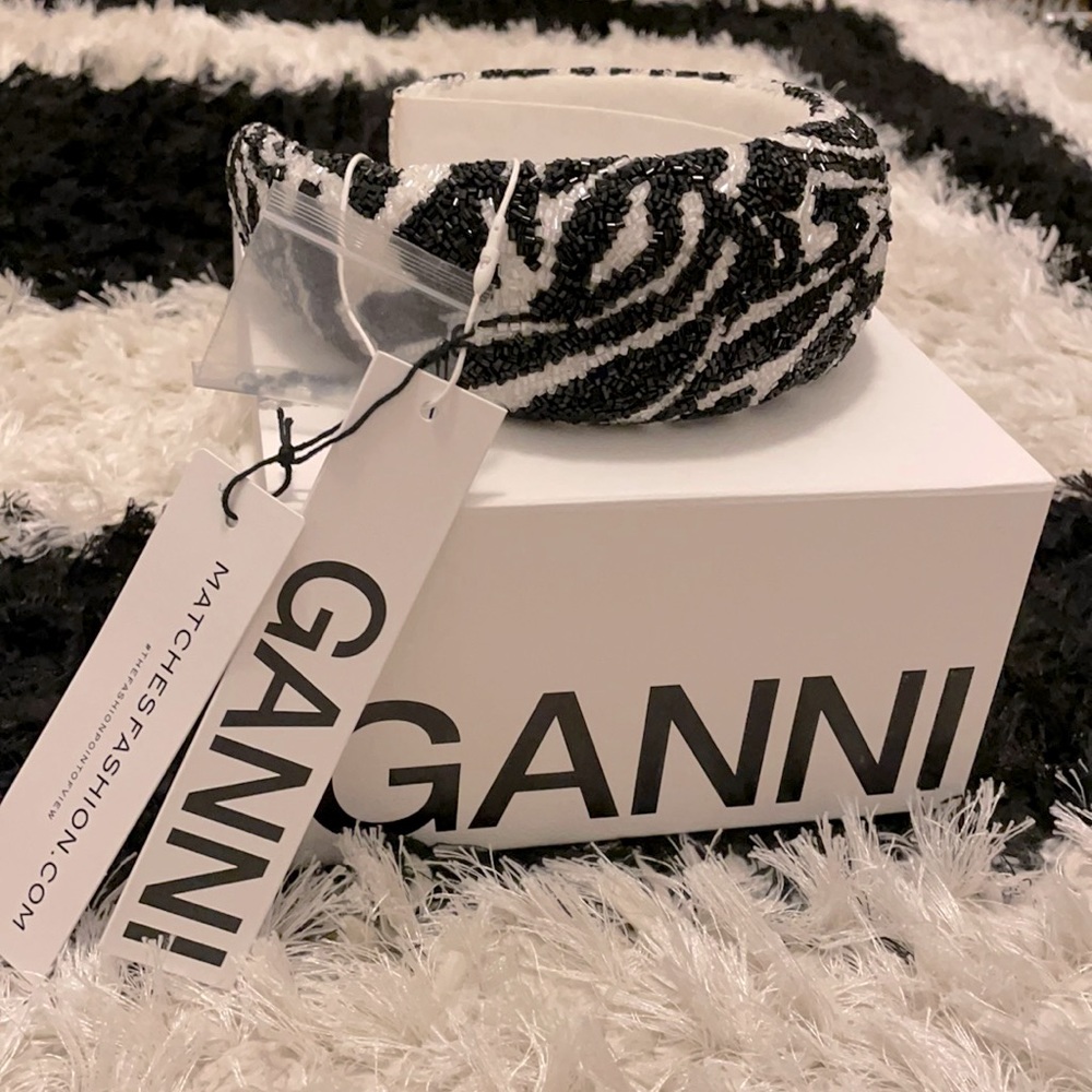 Ganni black & white beaded headband NWT